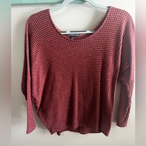 Gyft Textured Knit Sweater in Rose